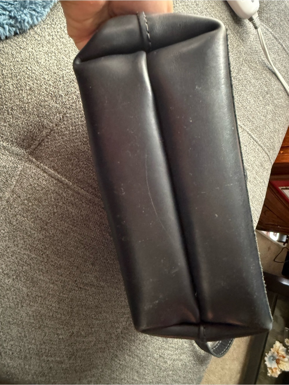 Portland Leather Black Leather Shoulder Tote with Front Pocket - Picture 3 of 8